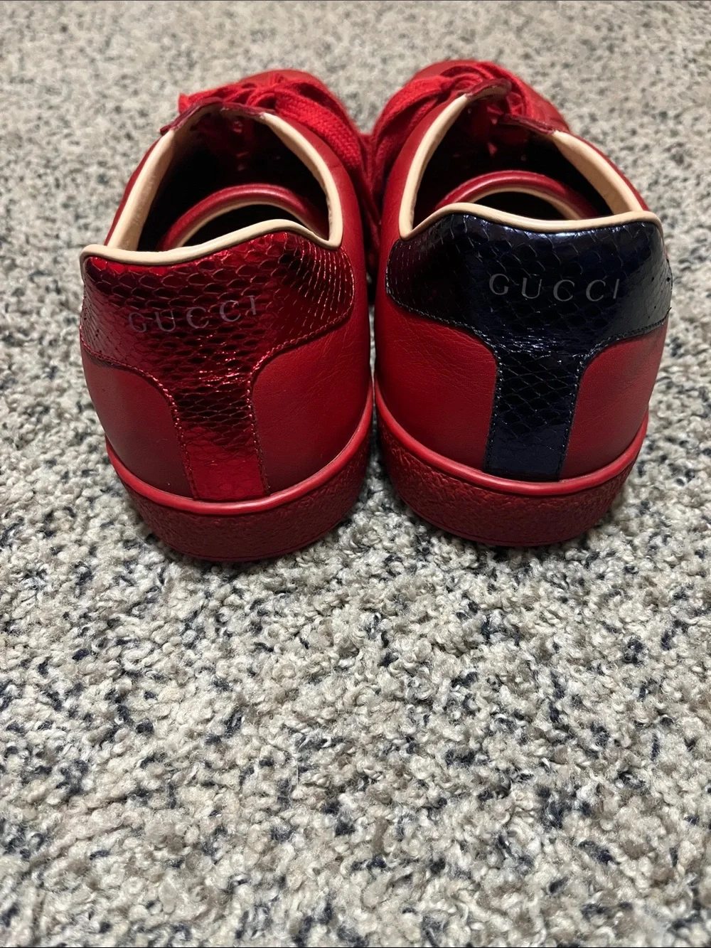 Gucci Ace Embroidered 'Red Bee' Sneaker